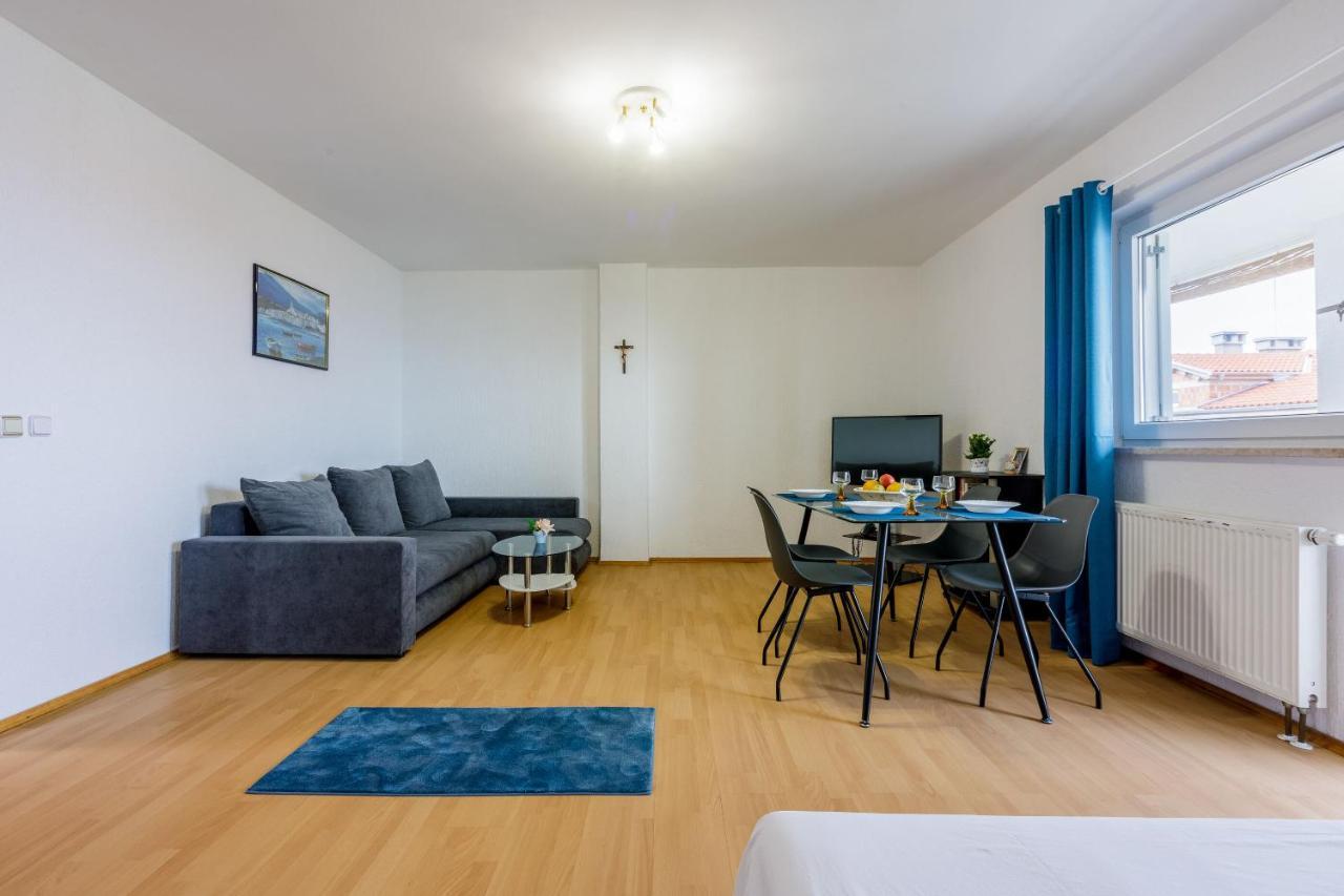 Apartments Anita Novi Vinodolski Eksteriør bilde